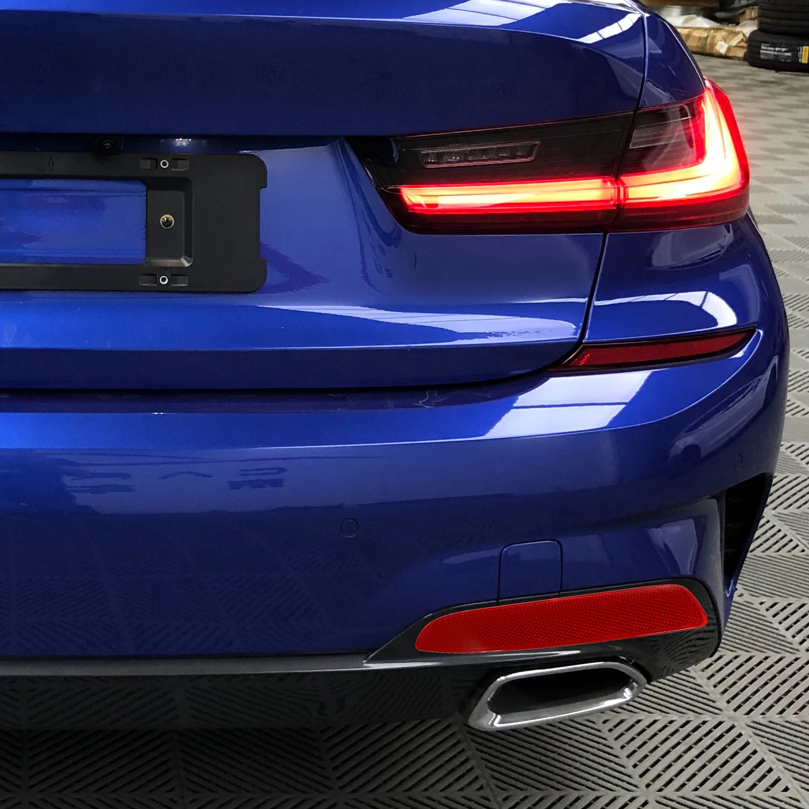 

Rear Reflector Car Rear Bumper Trim Reflector Light Accessories Durable High Reflectivity Safety Enhancement Vehicle Parts