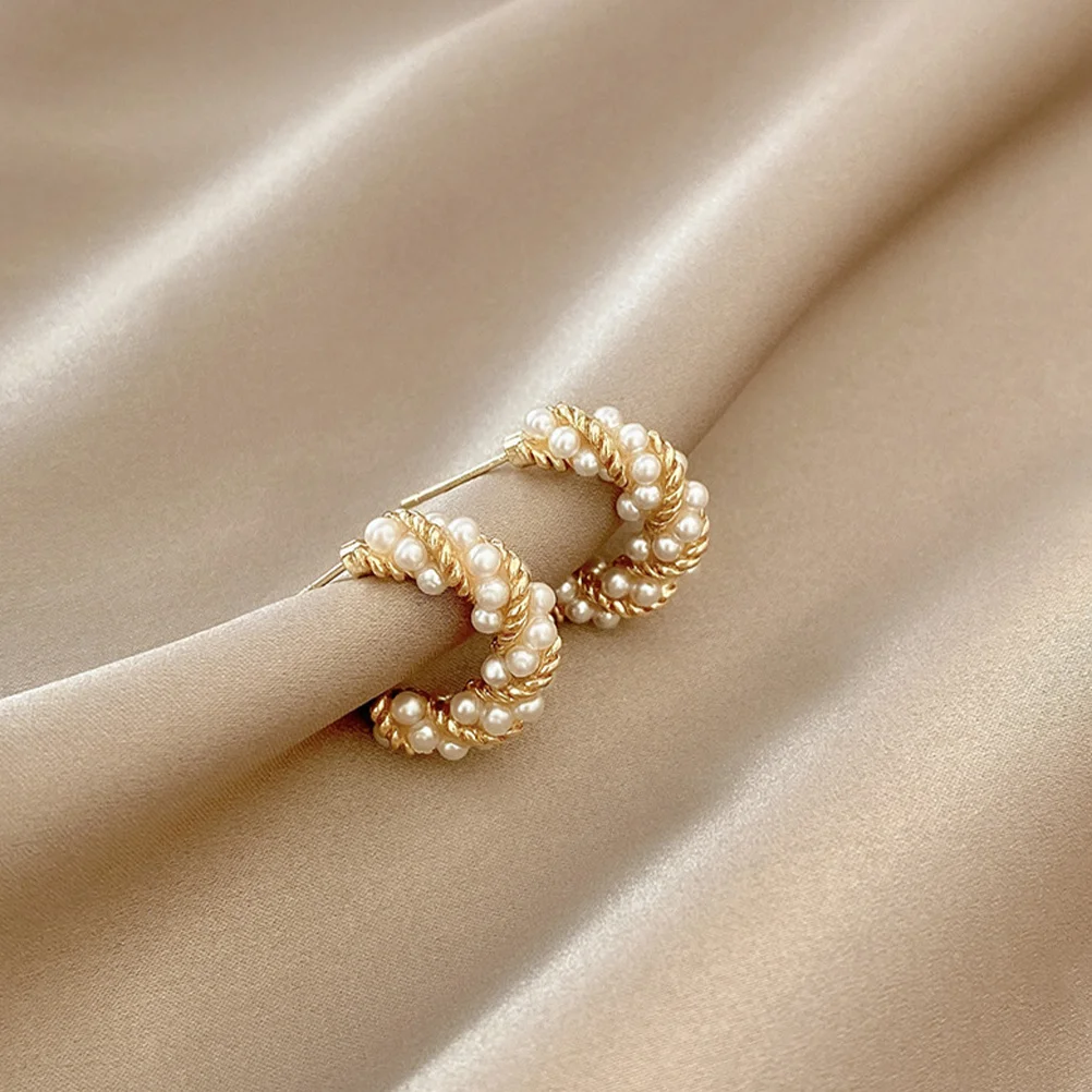 

1Pair Women Pearl Earrings Lightweight Durable Classic Trendy Ear Stud Jewelry for Party Daily Wear Women Pearl Earrings