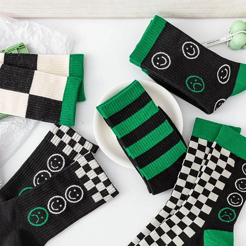 Crazy Set Cartoon Custom Black Green Checkered Funny Skateboard Sports Cotton Socks Winter Autumn New Socks for Man Woman