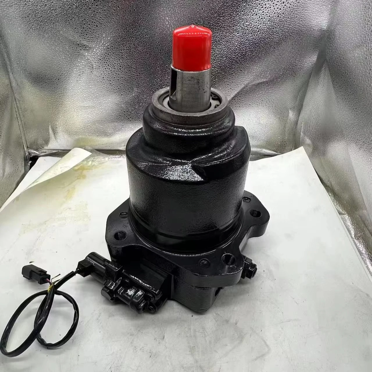 Construction Machinery Excavator Hydraulic Parts Hydraulic Pump Fan Pump 708-7W-00140 for Bulldozer D155A-6 D275A-5