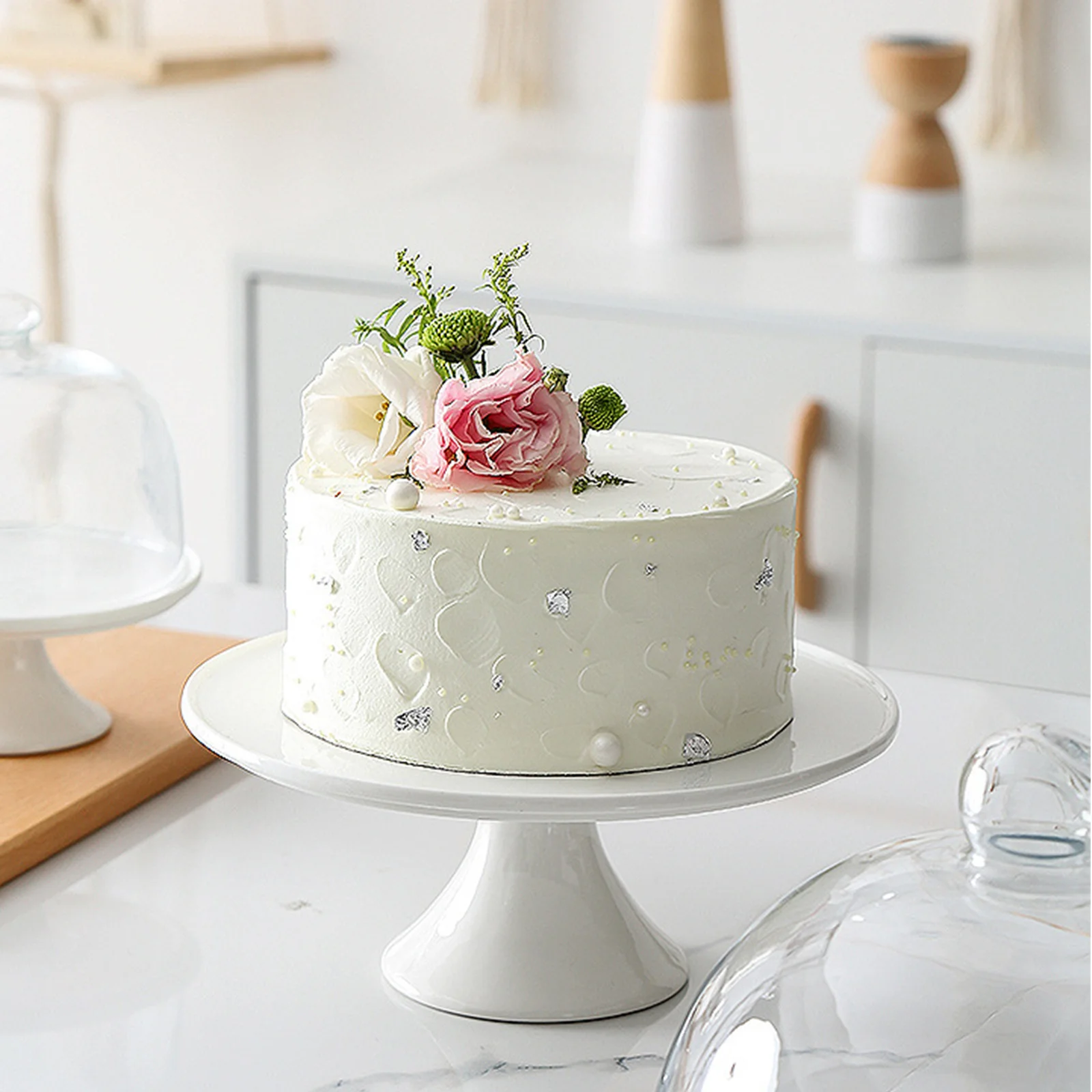 

1Set High Base Cake Rack Food Grade Safe Ceramic Tray with Cover Stylish Dessert Holder for Baby Shower Event Decoration Storage