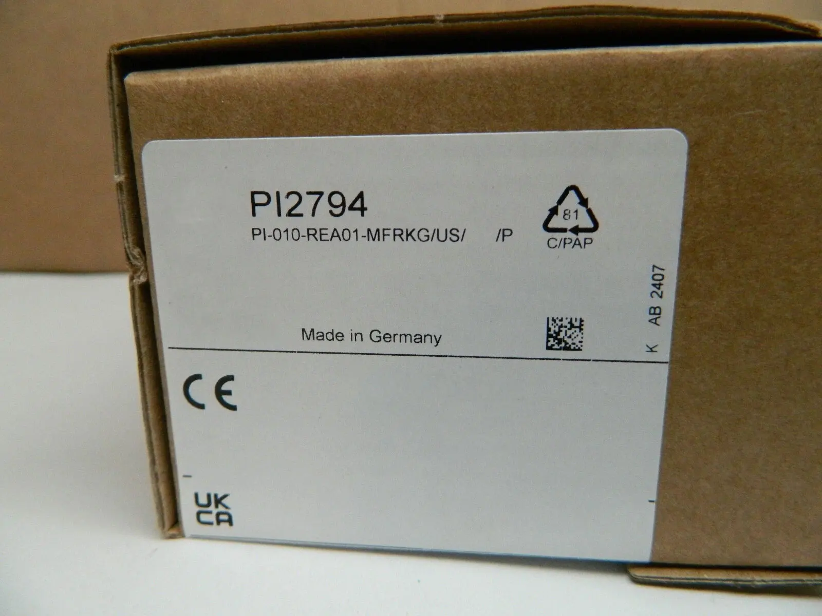 

Совершенно новый PI2794 PI-010-REA01-MFRKG/US/P. Гарантия один год.