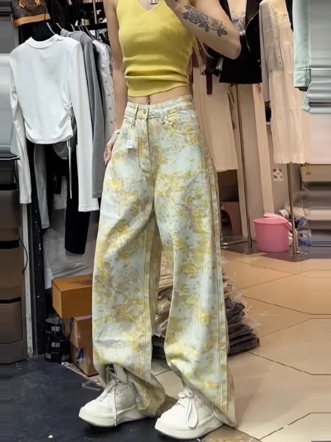 Laid-back Floral Wide Leg Jeans Single Button Casual High Waist Denim Casual Pants Spring 2026 Fashion for Young Women