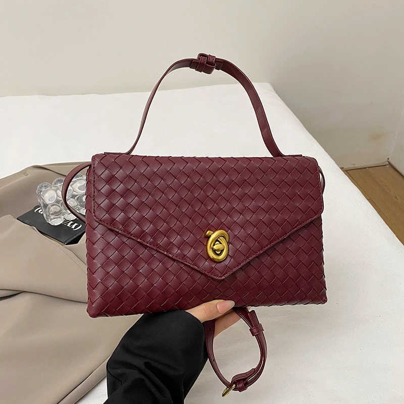 

Luxury Women's Leather Shoulder Classic Fashion Tote Bag Elegant Designer Crossbody Handbag For Modern Outings