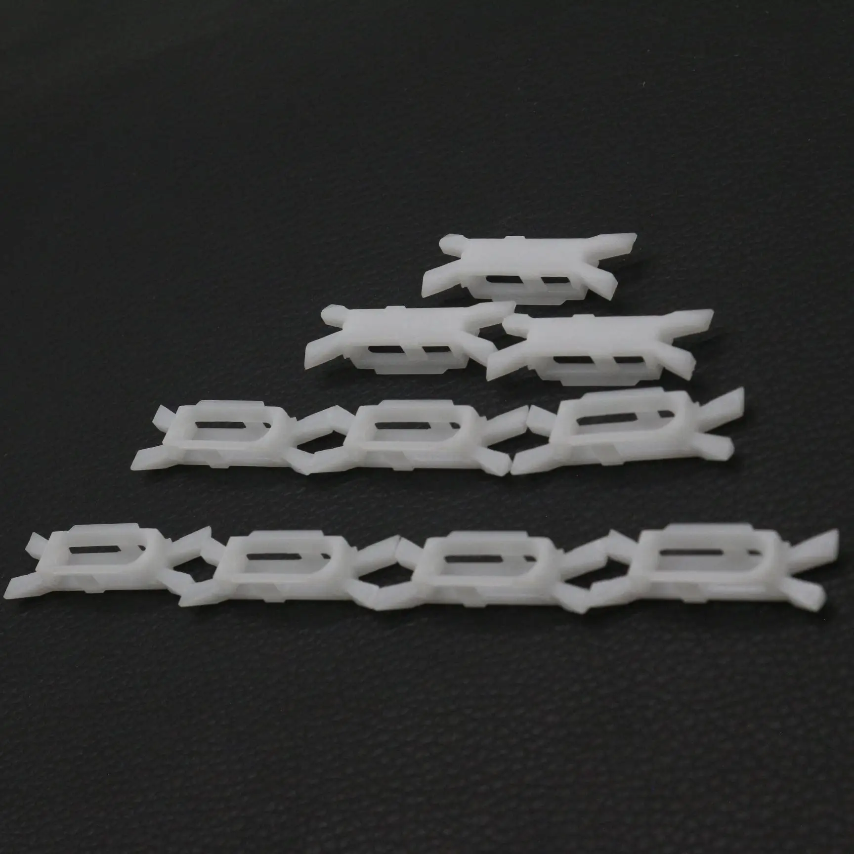 10 Pcs White Door Strip Seal Retainer Clips For Fiat Albea 2002-10 Palio 1996-01 Siena 1997-2002 Renault Clio Megane 7701204862