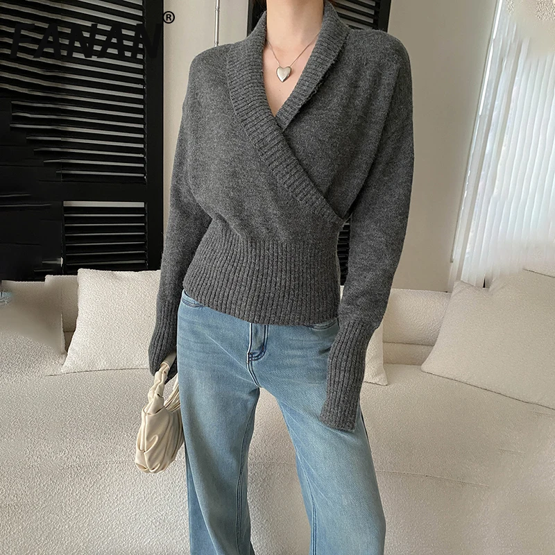 

FANAN Irregular Bandage Design Knitting Pullover Sweater For Womenn Long Sleeve Gathered Waist Warm Tops 2025 Winter New Fashion