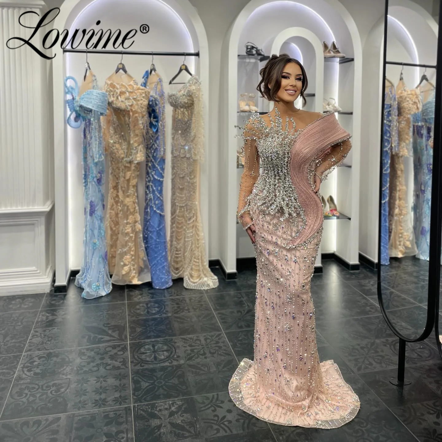 

2026 Роскошные кристаллы Розовое вечернее платье Русалка Арабские платья для выпускного вечера Коктейльные платья по индивидуальному заказу Вечерние платья с длинными рукавами Халаты