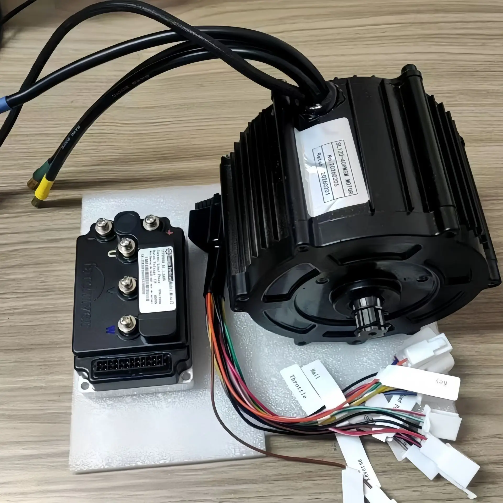 

60V 72V 2KW SL12040 PMSM Motor Kit Mini Controller XT150 Plug Spline Shaft Temp Sensor For Electric Motorcycle Scooter Drive