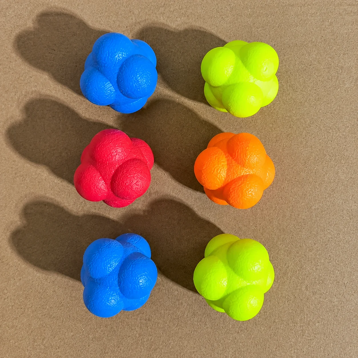 4PCS Reaction Balls, Hexagonal Bounce Balls for Agility Training, Hand Eye Coordination, Baseball Sports Practice, Yard Games