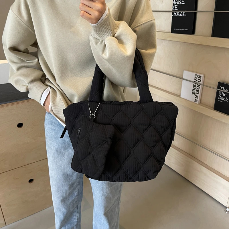 

​​Versatile Sophisticated Female Bag Handbag Compact Clutch Bag Adaptable Glamour For Varied Events​​