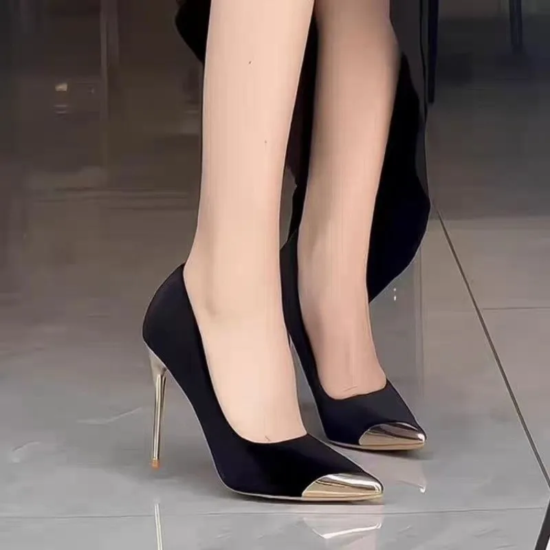 

Women's Fashion Metal Pointed Toe Shallow Mouth Satin Set Foot Anti-slip Wear-resistant Heel Shoes Super High Heel Shoe 2026 New