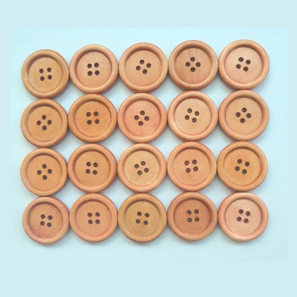 50 SZTUK 18MM 25MM Drewniane guziki do odzieży Drewniane 4 otwory Scrapbooking Craft Button Scrapbook do odzieży Kawa Przycisk do szycia