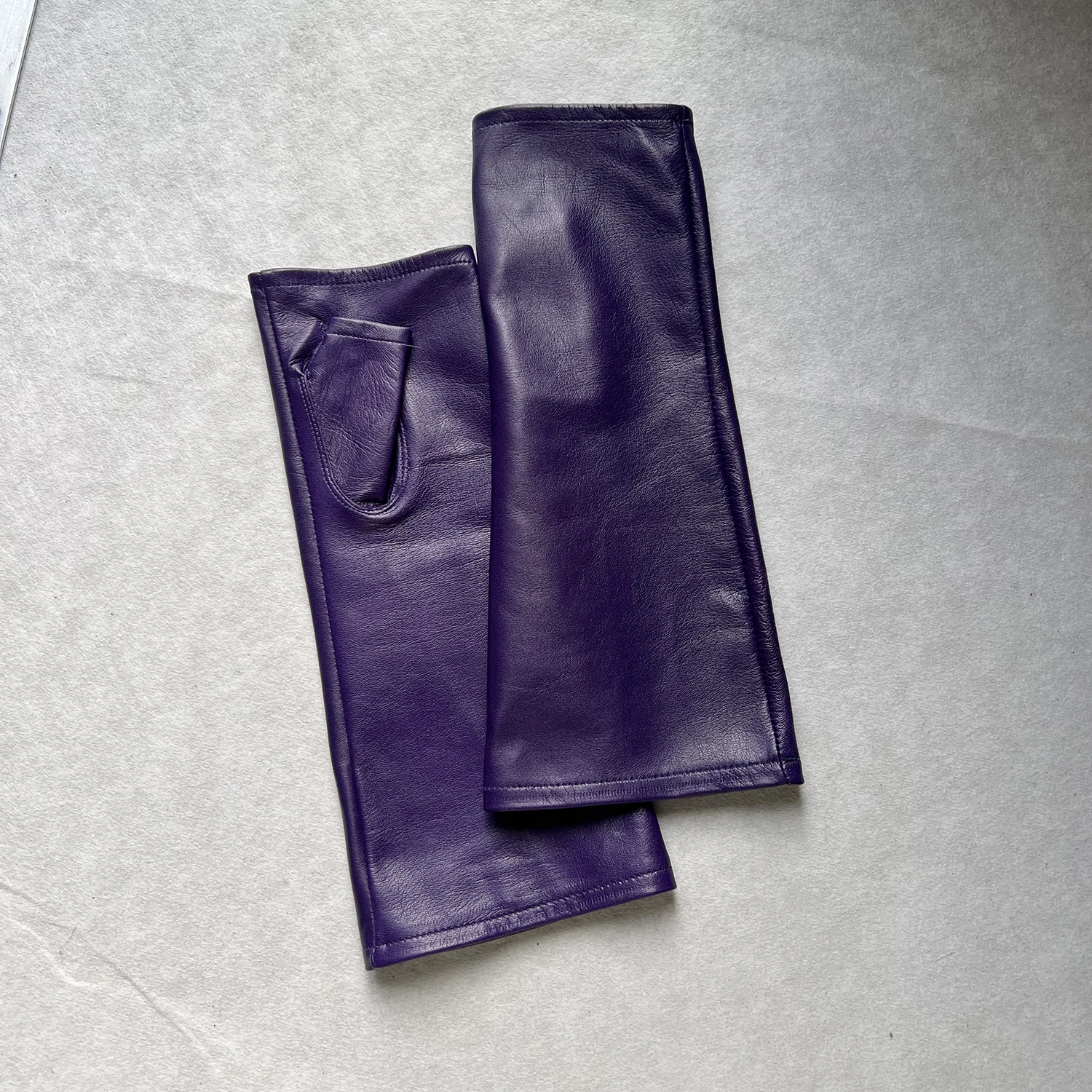 guanti-in-vera-pelle-senza-dita-modello-da-uomo-guanti-corti-senza-fodera-guanti-in-pelle-viola-da-donna-taglia-media