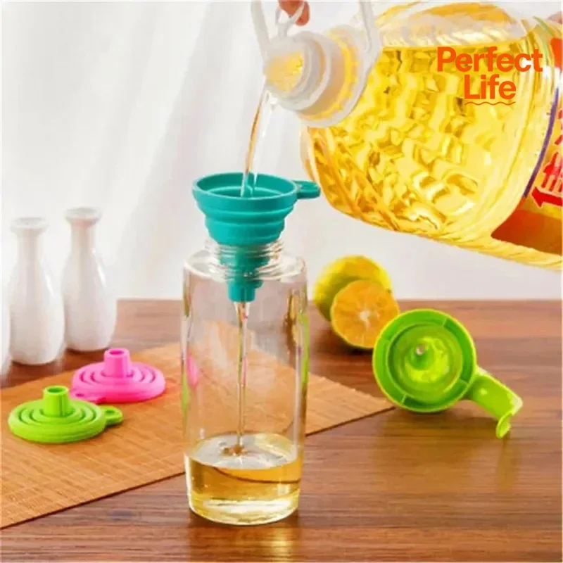 1Pcs Foldable Silicone Kitchen Funnel Set Gadget Accessories for Liquid Transfer Perfect for Filling Water Bottles Water Bottles
