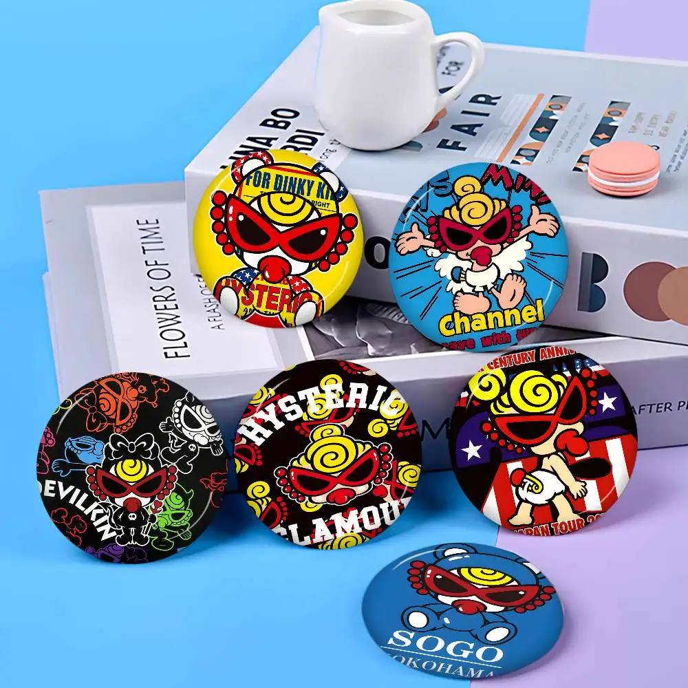 Japan Fashion Hysteric Mini Creative Pins Funny Round Snap-in Brooch Badge Backpack Hat Accessories Jewelry Gifts For Friend