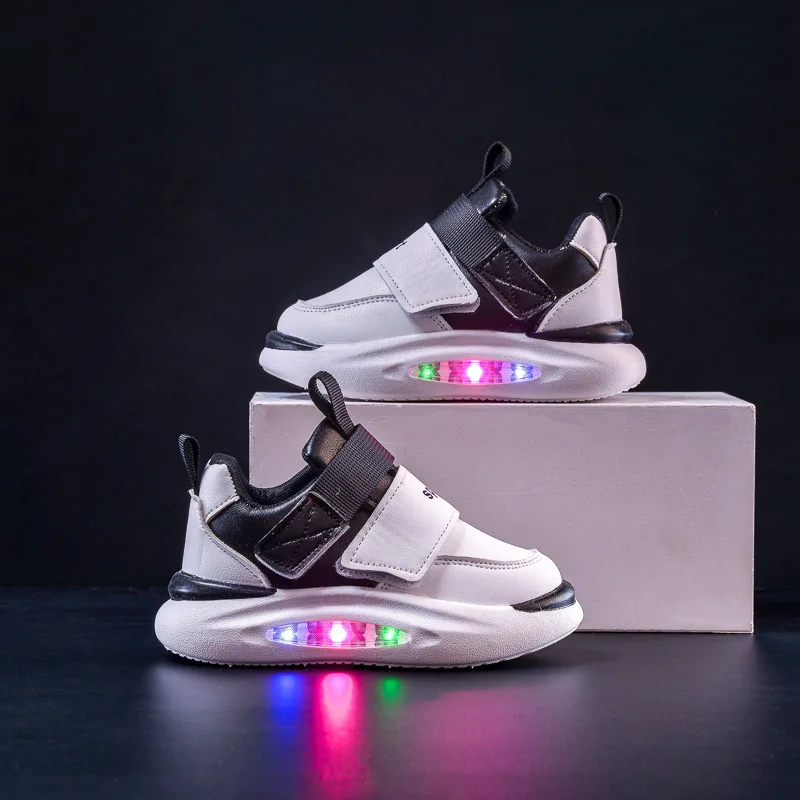 Lente Nieuwe Lichtgevende Kind Sneakers Mode Eenvoudige Kleur Geblokkeerd Meisjes Schoenen Comfort Veelzijdige Trendy Dikke Zolen Jongens Schoen Tenis