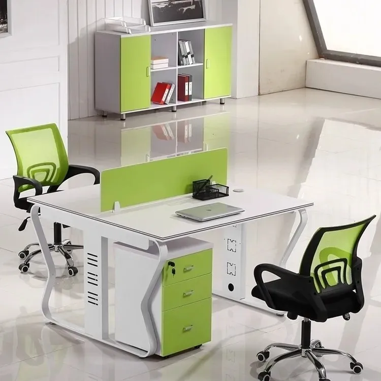 Mobilier de bureau moderne simple avec porte-carte d'écran, chaise de bureau pour 4 personnes, bureau d'ordinateur