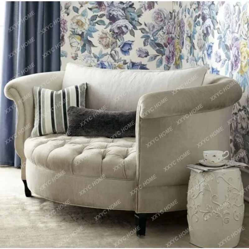 

Диван-софа для гостиной/спальни, одноместный, полукруглый, изогнутый, тканевый, с пуговицами, неоклассический, в стиле кафе.