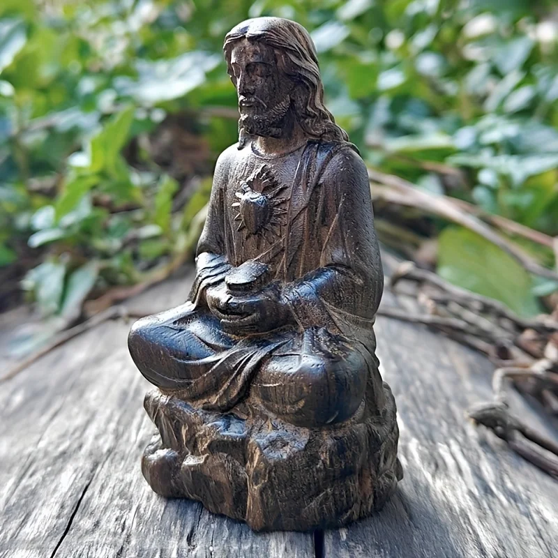 Handcrafted Wooden Jesus Statue, an Artful Craft Ornament Suitable for Creative Home Desktop Decorations, Creative Desktop Ornaments, Party Decorations, Housewarming Gifts, Indoor Decorations, Tabletop Decorations, Christmas Decorations, Statue Ornaments