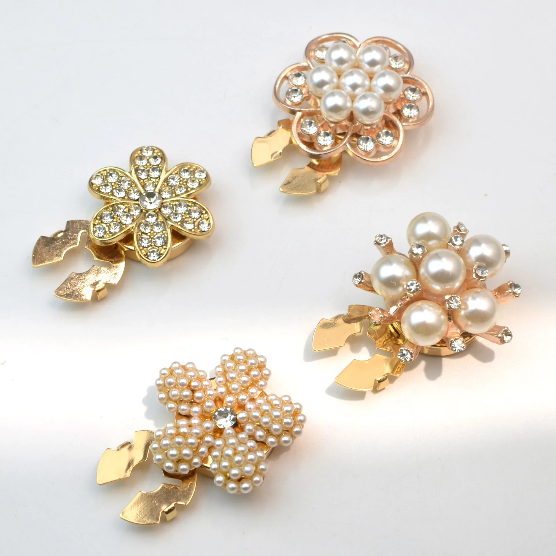 

High-end Luxury Flower Pearl Rhinestone Cufflinks for unisex, Gold Plated Cuff Links, Elegant Formal Shirt Accessories