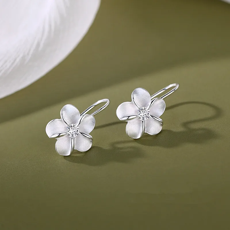 BF CLUB 925 Sterling Silver Vintage Flower Earrings Dla kobiet Modne kolczyki Biżuteria Zapobiegaj alergiom Akcesoria imprezowe Prezent