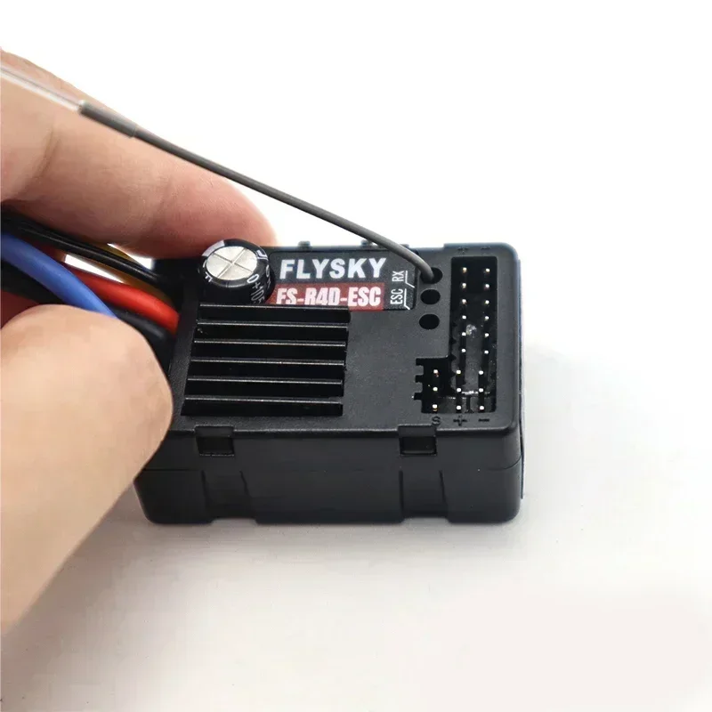 FlySky FS-R4D-ESC penerima dua arah dengan kontrol cahaya yang dapat disesuaikan secara elektrik untuk remote control G7P/MG7