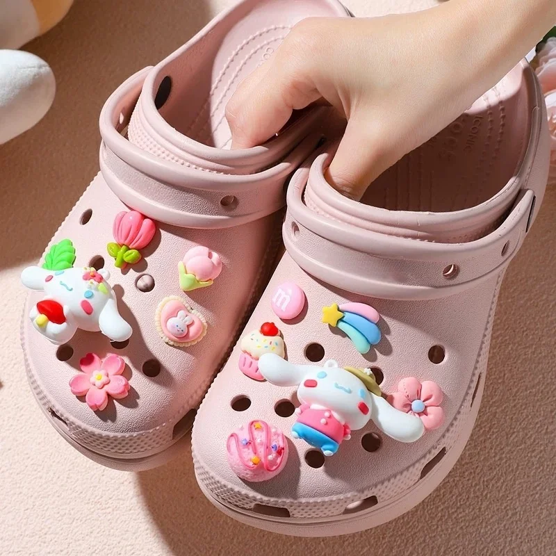 

Новый Jibbitz Sanrio с большими ушами собаками, милые подвески для обуви для Clgos, декор для обуви «сделай сам», идеально подходит для рождественского подарка, сувениры