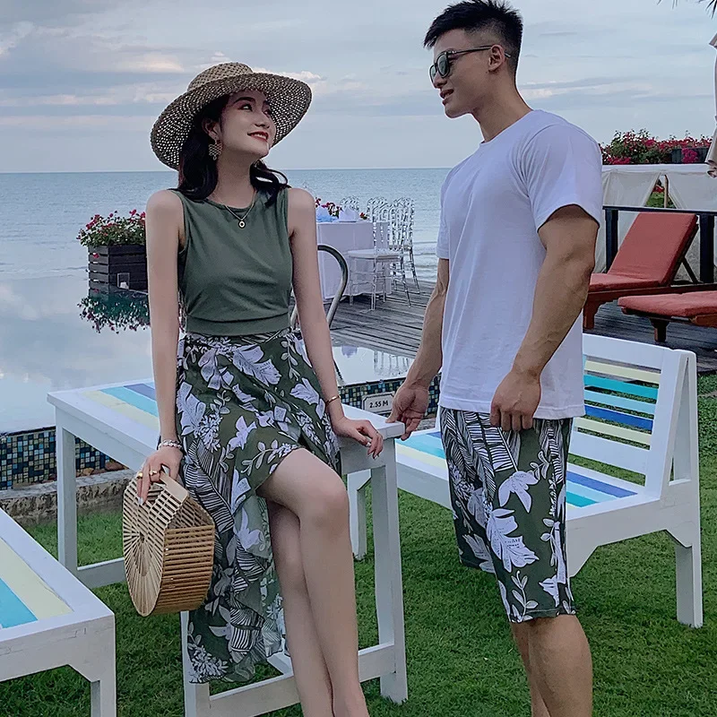 

2024 Лето Новый парный купальник с принтом листьев, сексуальный укороченный топ, брюки, женский купальник, комплект из 3 предметов, морская пляжная одежда, мужские плавки