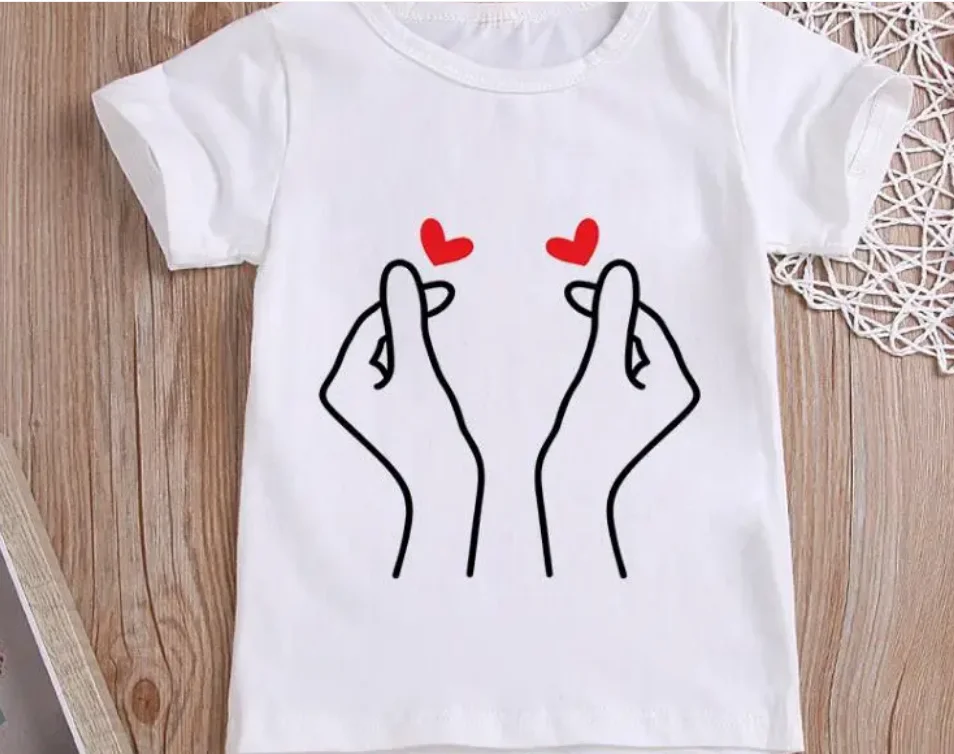 Camiseta con estampado de corazón para niñas, ropa Harajuku Unisex, dibujos animados, 23, 4, 5, 6, 7, 8 años, ropa de cumpleaños para niños