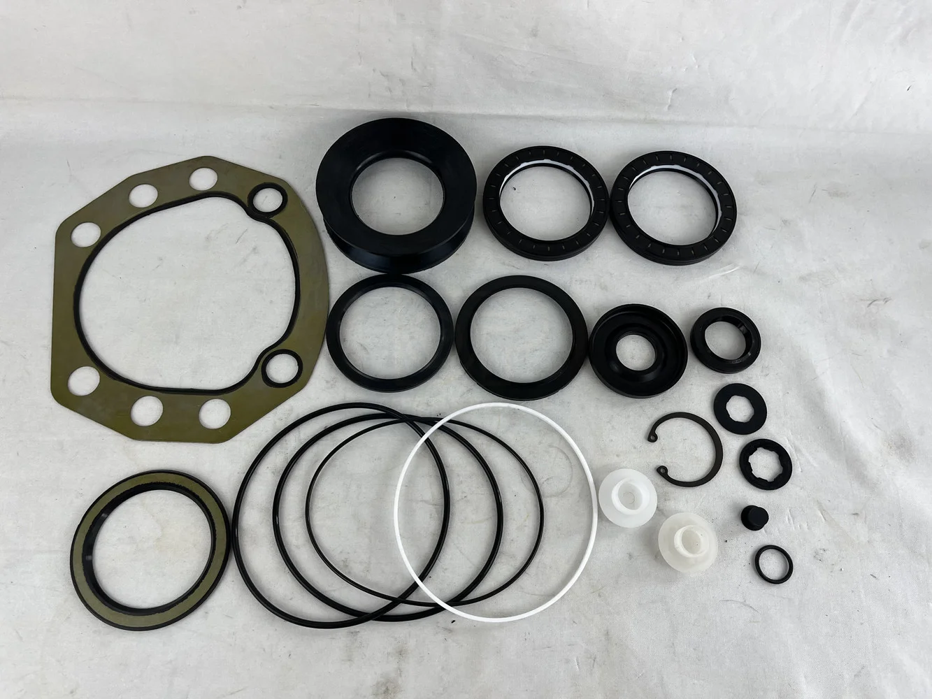 One Set Repair Kits 1454944 2037242 Fit For D AF CF95 CF75 CF85 XF95 XF105 Truck Steering Gear 1444786 JRB5002 1363860