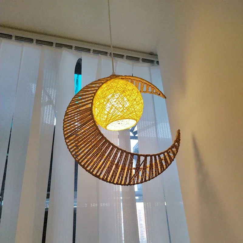 Retro Wabi Sabi Yellow Rattan Hemp Rope Moon Pendant Light Living Room Bedroom Restaurant Bar Handmade Droplight Home Decor Lamp