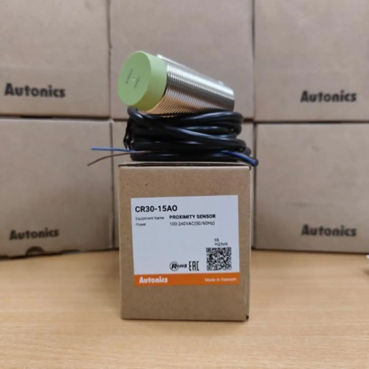 CR30-15AO Cylindrical Capacitive Proximity Sensors