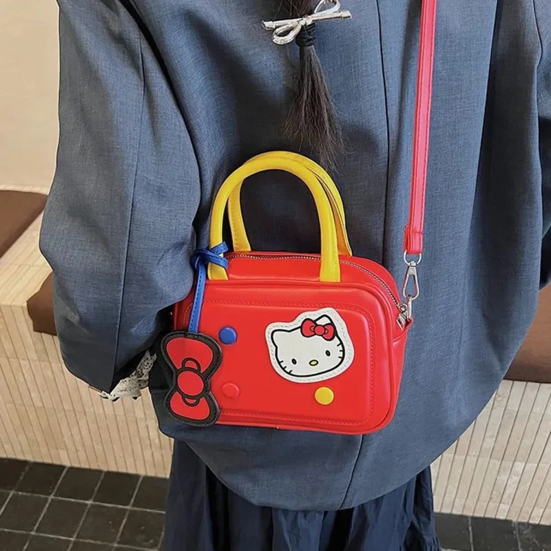 

Miniso Red Hellokitty, милая сумка через плечо, женская лоскутная квадратная сумка с рисунком KT Kawaii, японская сумка на плечо из искусственной кожи, подарки для девочек