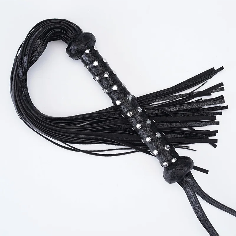 66CM Genuine Leather Horse Whip for Training with Leather Covered Rivet Handle And Wrist Strap Horse Care And Riding Equipment