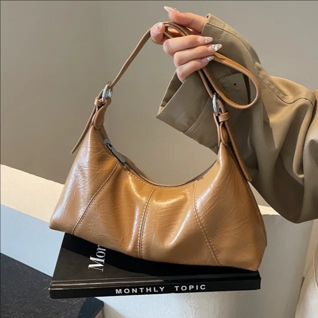 

2026 Retro Crossbody Bag Women Large Capacity Versatile Single-shoulder Textured Armpit Bag