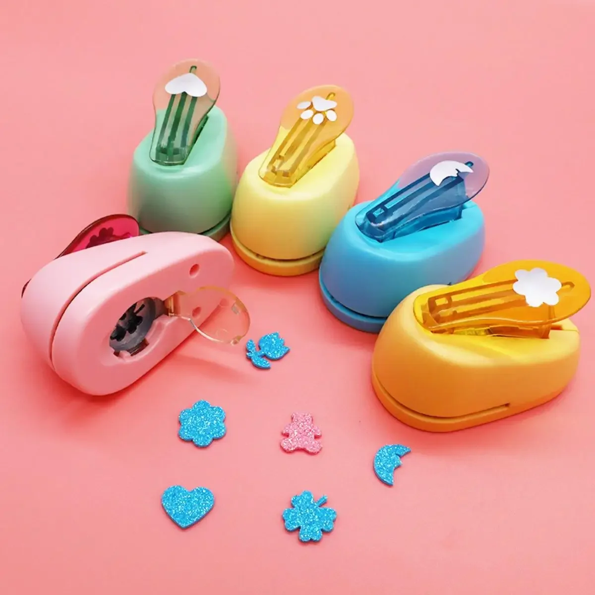 1 ชิ้น Mini Hole Punch,, รูปแบบการ์ตูน Handmade Embosser สําหรับ DIY กระดาษที่มีสีสัน, บุ๊คมาร์ค, โน้ตบุ๊คของขวัญเครื่องเขียนศิลปะ