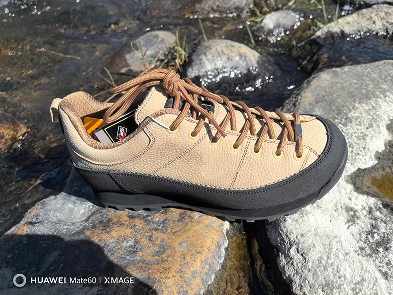 

Professional Mens Hiking Shoes Mens Brown Outdoor Camping Shoes High Top Hunting Shoes Mens Slip Resistant Hiking Shoes