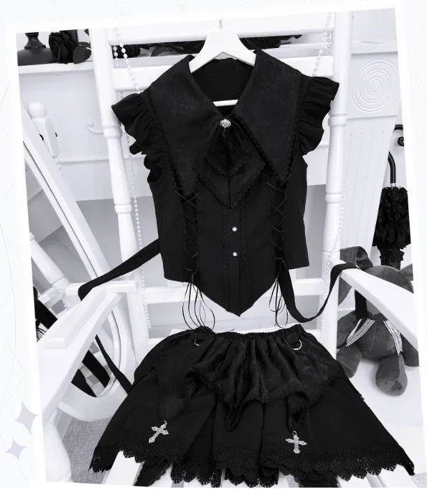 

Japanese Style Original Gothic Subculture Lace-Up Flutter Sleeve Top and High-Waisted Short Skirt Black Sweet Two-Piece Set