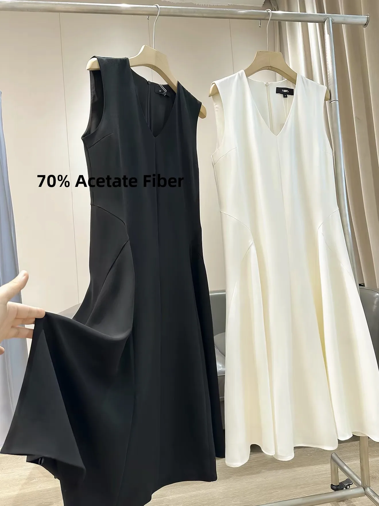 

Elegant V-neck Sleeveless A-line Dress Women's High Waist Umbrella Skirt Style Summer Casual Fashion Luxury Commute Dress