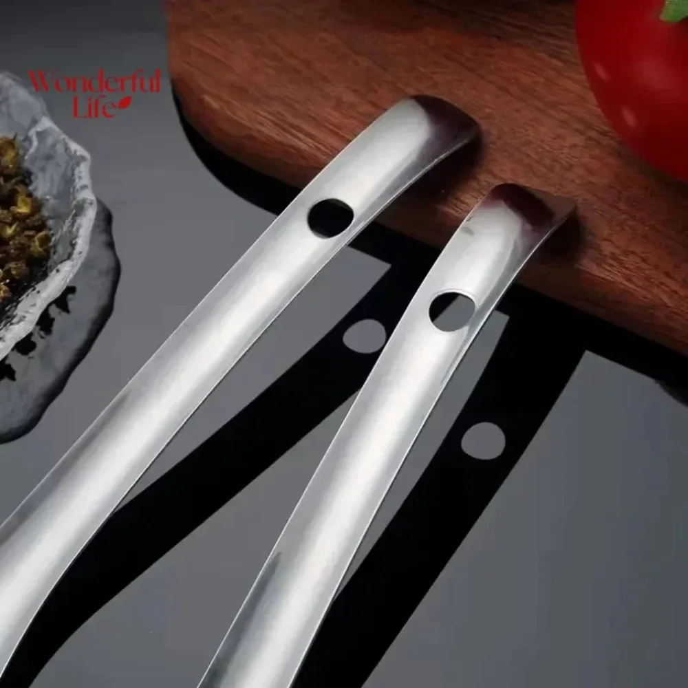 1 Pack Stainless Steel Colander Kitchen Colander Spoon Filter Strainer Food Scoop Perforated Skimmer Colander Easy to Clean.