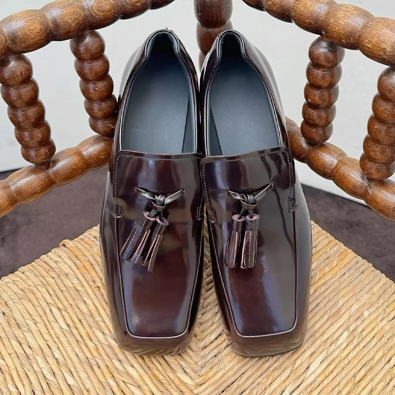 

2025 Spring New Women's Loafers Vintage Leather Tassel Decoration Square Toe Flats Classic Design Daily Office Lady Single Shoes