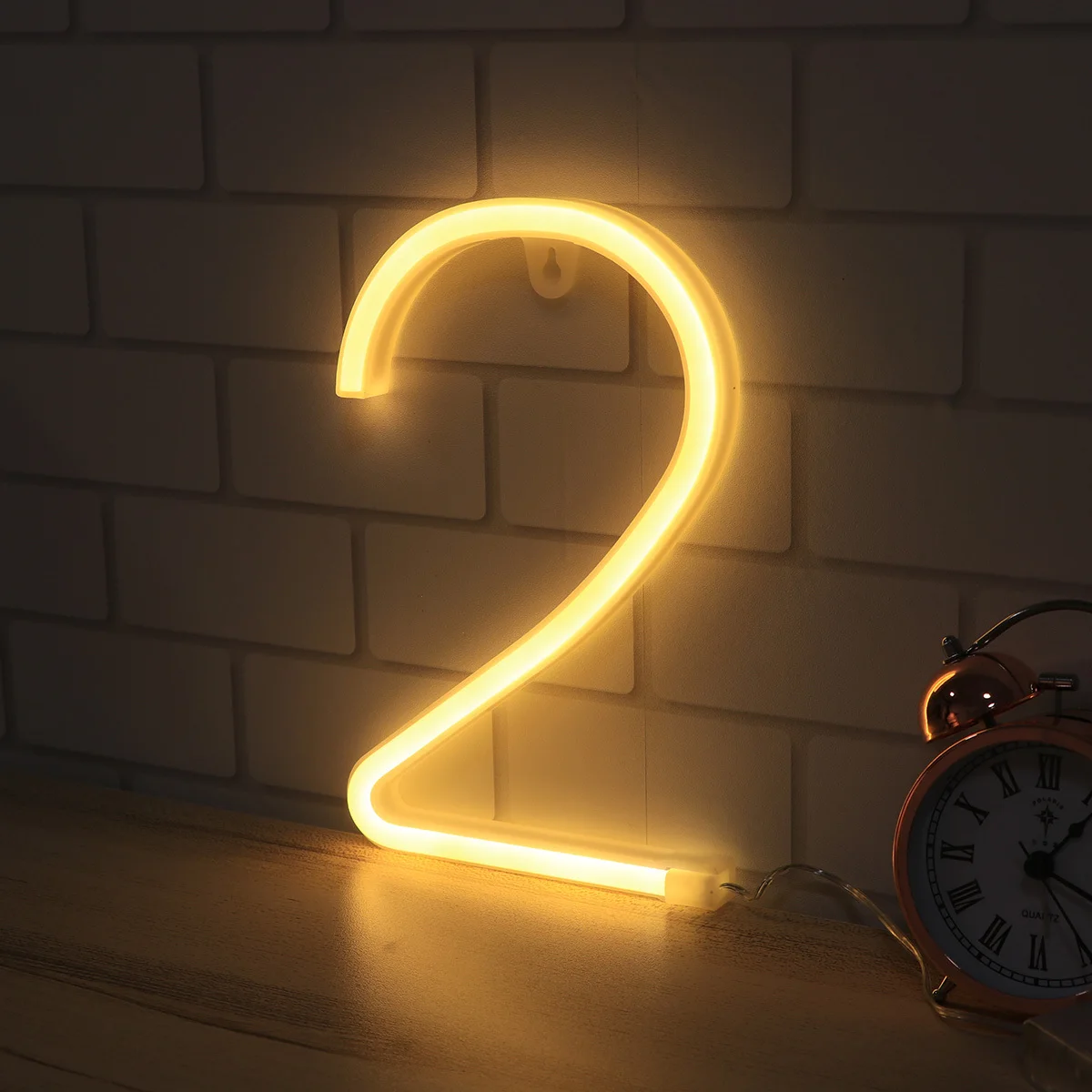 الأرقام الرومانية النيون رسالة LED ضوء الليل عدد 2 الضوء الأبيض الدافئ حفل زفاف عيد ميلاد ديكور للتعليق على الحائط المنزل الآمن البيئي