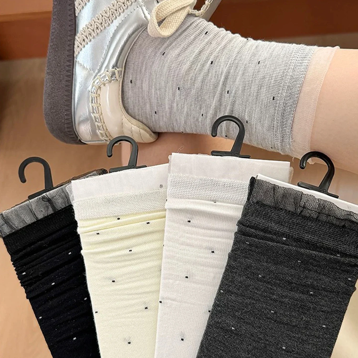 Sommer Socken Für Frauen Dünne Polka Dot Socke Aushöhlen Lose Socken frauen Casual Grundlegende Süße Mädchen Mode Lange Socken komfort