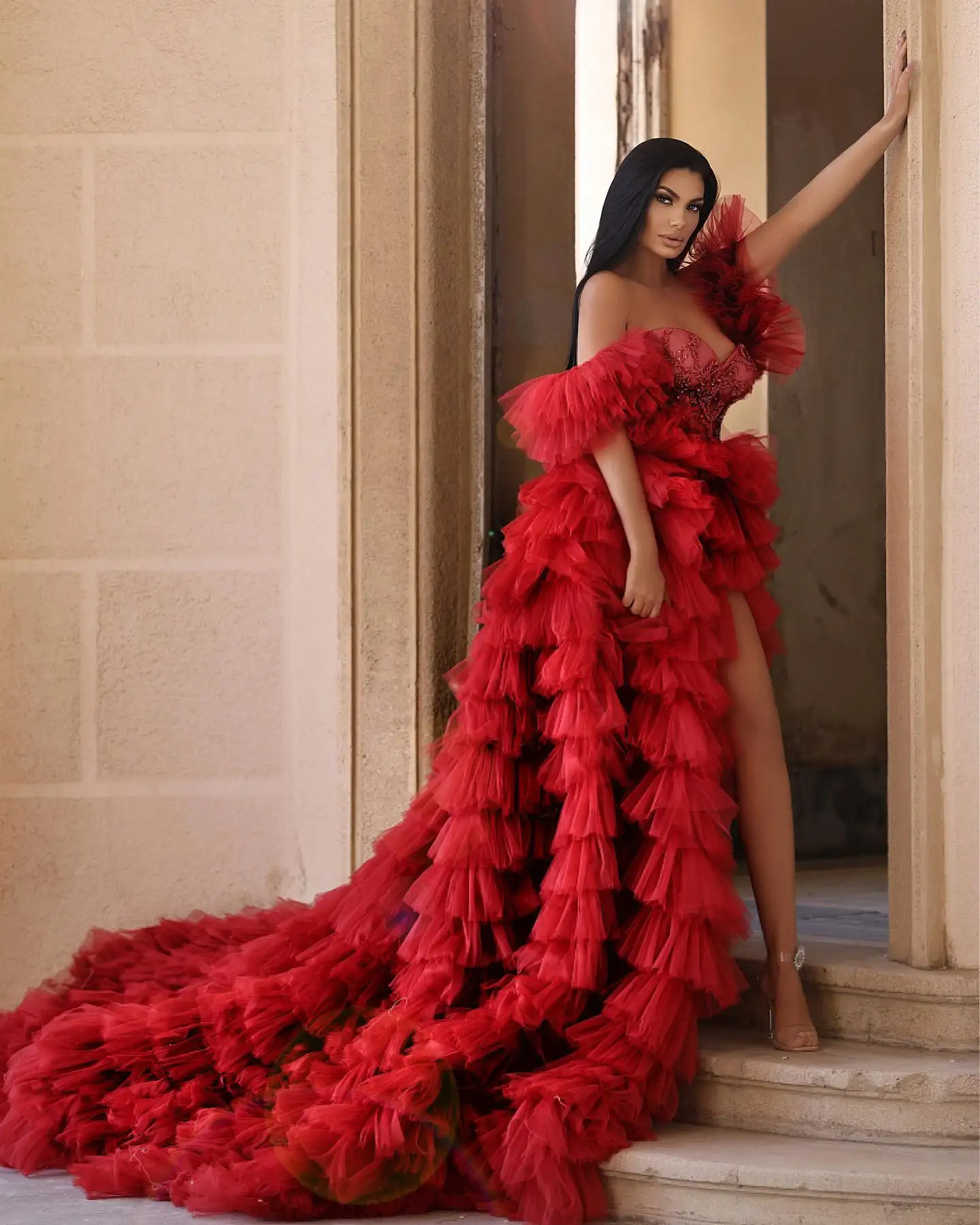 Sexy Red High Split Layered Tulle Prom Gowns Fluffy Tiered Tutu Tulle Bridal Dress With Shiny Beaded A-line Long Women Dresses