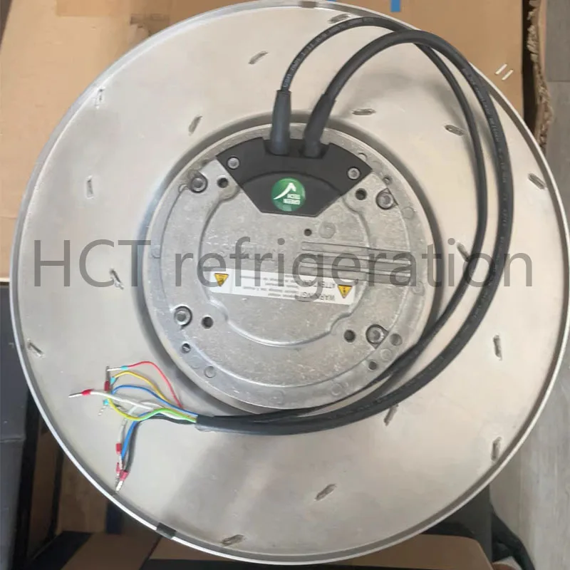 Original R3G355-AN04-71 1-200-277V AC 50/60Hz 2.9A 450/360W 1710r/min Protection level: IP54 Fan R3G355AN0471