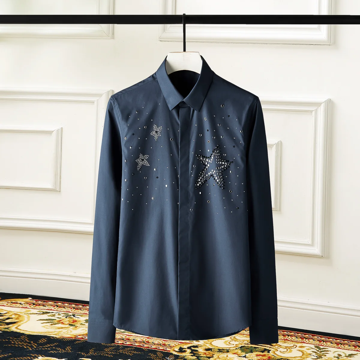 Size five-star hot stamping fashionable men's long sleeved shirt, trendy men's top, slim fit