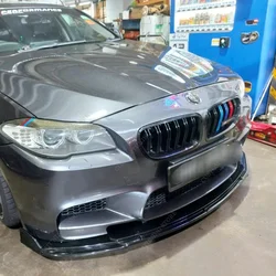 Dla BMW F10 F11 M5 spojler zderzaka przedni Spoiler rozdzielacz dyfuzor Retroft M5/530i 530d 550 modyfikować M5 zderzak 2010-2017 Bodykit Tuning