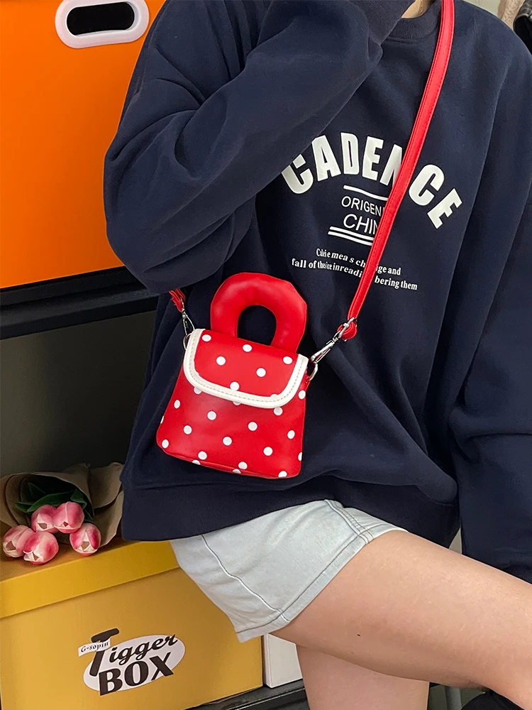 

Korean Style Mini Round Dot Bucket Bag Women Summer New Cute Girl Heart Handheld Crossbody Bag Everyday Versatile Shoulder Bags