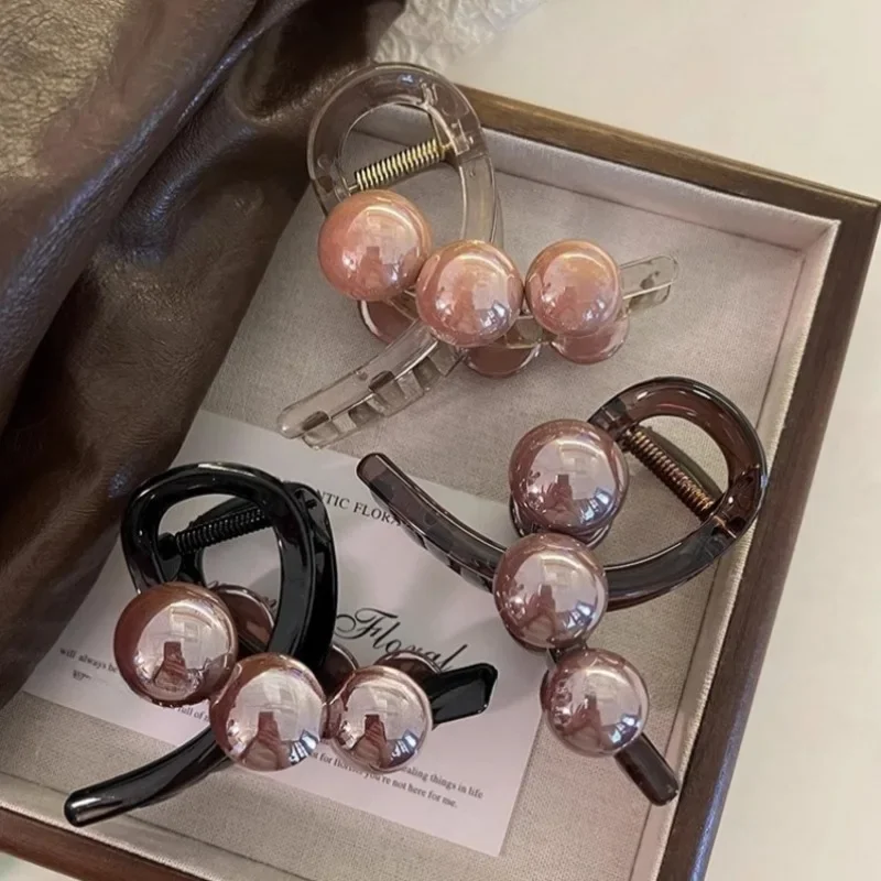 2025 eleganckie perły krzyżowy pazur do włosów dla kobiet dziewczynki słodka ozdoba do włosów klips z pazurem spinka do włosów szpilka modne akcesoria do włosów