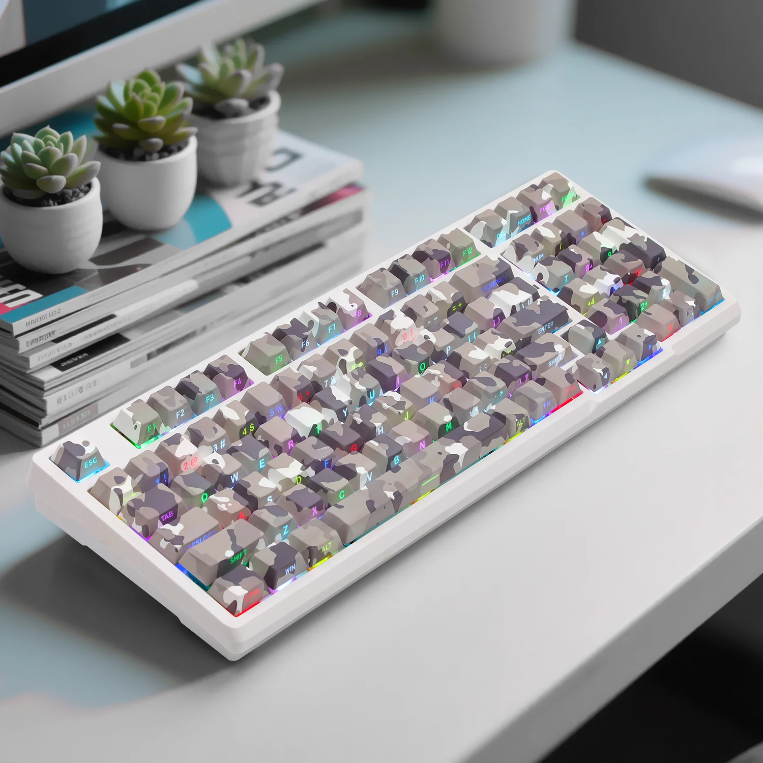 

Colorful camouflage keycaps, suitable for most mechanical keyboards. For ladies, men, girls, students, or cute designs.